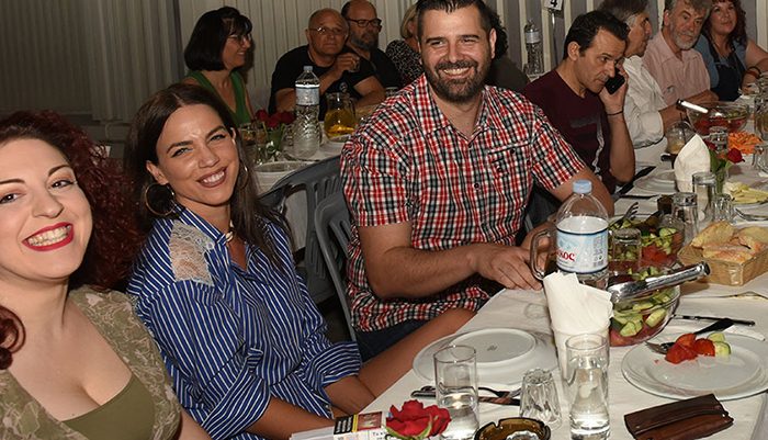 Τι έκανε η Κατερίνα Στικούδη σε εκδήλωση του ΚΚΕ; - ΦΩΤΟ Τι έκανε η Κατερίνα Στικούδη σε εκδήλωση του ΚΚΕ; - ΦΩΤΟ