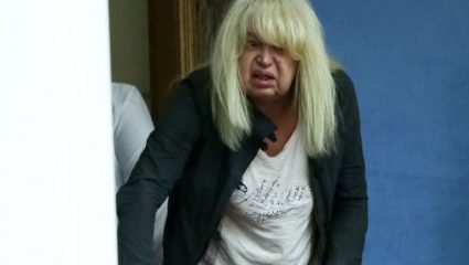 Υποψήφια με το ΜεΡΑ25: «Να μην σας κάνει κούκου αν ψηφίσετε Μητσοτάκη!» – ΦΩΤΟ Υποψήφια με το ΜεΡΑ25: «Να μην σας κάνει κούκου αν ψηφίσετε Μητσοτάκη!» – ΦΩΤΟ