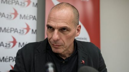 Βαρουφάκης: Η ιδέα για «εισβολή» στο Νομισματοκοπείο ήταν του Φλαμπουράρη Βαρουφάκης: Η ιδέα για «εισβολή» στο Νομισματοκοπείο ήταν του Φλαμπουράρη