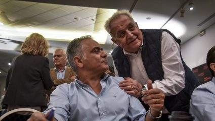 Προβληματισμός για τον διάδοχο του Σκουρλέτη Προβληματισμός για τον διάδοχο του Σκουρλέτη