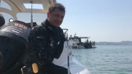 Tι ψαρεύει ο Αντώνης Σρόιτερ; Tι ψαρεύει ο Αντώνης Σρόιτερ;