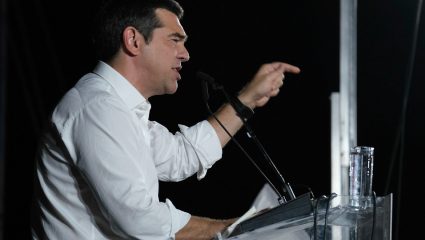 Aλέξης Τσίπρας στο Facebook: Δεν γεννήθηκα πολιτικός. Σε μία γειτονιά της Αθήνας μεγάλωσα Aλέξης Τσίπρας στο Facebook: Δεν γεννήθηκα πολιτικός. Σε μία γειτονιά της Αθήνας μεγάλωσα