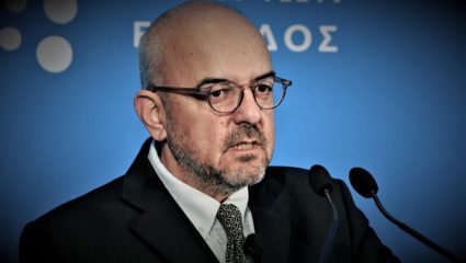 Άρχισαν τα όργανα: Άδειασε τον Λευτέρη Αυγενάκη ο Μπάμπης Παπαδημητρίου Άρχισαν τα όργανα: Άδειασε τον Λευτέρη Αυγενάκη ο Μπάμπης Παπαδημητρίου