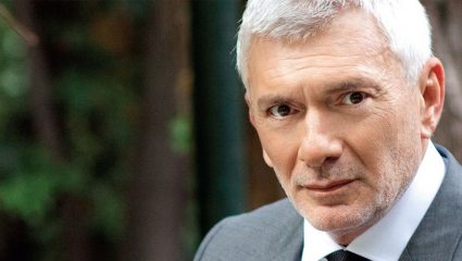 Ελεύθερος ο Πετιλόν, κάνει μηνύσεις: Τι υποστηρίζει ότι συνέβη στ’ αλήθεια Ελεύθερος ο Πετιλόν, κάνει μηνύσεις: Τι υποστηρίζει ότι συνέβη στ’ αλήθεια