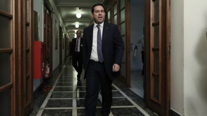 Βαρύ το κλίμα για Μηταράκη Βαρύ το κλίμα για Μηταράκη