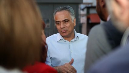 Τα «πήρε» ο Σκουρλέτης Τα «πήρε» ο Σκουρλέτης