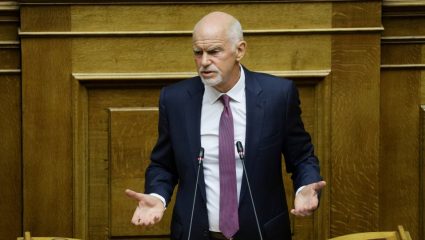 Παπανδρέου η επιστροφή: Όταν έλεγα «λεφτά υπάρχουν» το έδειξα και το απέδειξα Παπανδρέου η επιστροφή: Όταν έλεγα «λεφτά υπάρχουν» το έδειξα και το απέδειξα