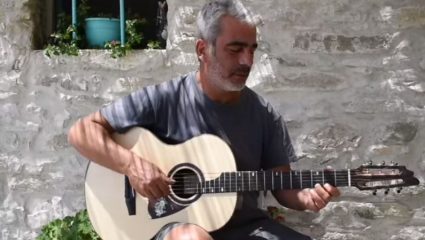 Το «Mama» του Sin Boy τώρα και σε ρεμπέτικο! – ΒΙΝΤΕΟ Το «Mama» του Sin Boy τώρα και σε ρεμπέτικο! – ΒΙΝΤΕΟ