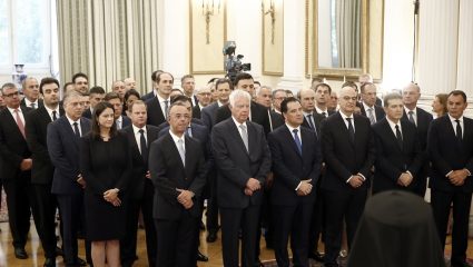 Ξεπέρασε και τον Χρυσοχοΐδη: Ο δημοφιλέστερος υπουργός της κυβέρνησης Μητσοτάκη Ξεπέρασε και τον Χρυσοχοΐδη: Ο δημοφιλέστερος υπουργός της κυβέρνησης Μητσοτάκη