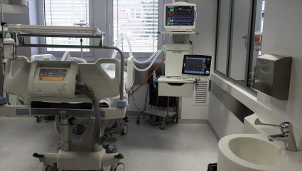 Ο μύθος για τα παιδιά καταρρίπτεται: Οι μαρτυρίες για την παραλίγο διασωλήνωση μωρού Ο μύθος για τα παιδιά καταρρίπτεται: Οι μαρτυρίες για την παραλίγο διασωλήνωση μωρού