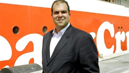 Έχασε τον έλεγχο της easyHotel ο Στέλιος Χατζηιωάννου Έχασε τον έλεγχο της easyHotel ο Στέλιος Χατζηιωάννου