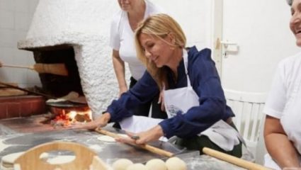 Η Μαρέβα Μητσοτάκη άνοιξε φύλλο στη ΔΕΘ! – ΦΩΤΟ Η Μαρέβα Μητσοτάκη άνοιξε φύλλο στη ΔΕΘ! – ΦΩΤΟ