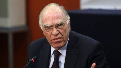 Το σχέδιο επιστροφής του Βασίλη Λεβέντη Το σχέδιο επιστροφής του Βασίλη Λεβέντη