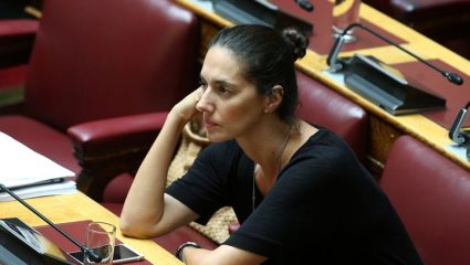 Επέμβαση καρδιάς για τη Νόνη Δούνια Επέμβαση καρδιάς για τη Νόνη Δούνια