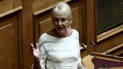 Τους έκανε τσακωτούς η Πιπιλή! Τους έκανε τσακωτούς η Πιπιλή!