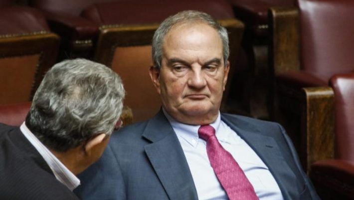 Ποιος είπε ότι αποχωρεί; Η επανεμφάνιση του Κώστα Καραμανλή Ποιος είπε ότι αποχωρεί; Η επανεμφάνιση του Κώστα Καραμανλή