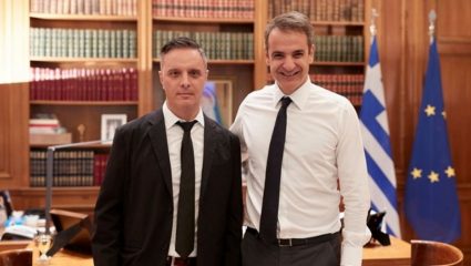 Από τη… NASA στο Μαξίμου Από τη… NASA στο Μαξίμου