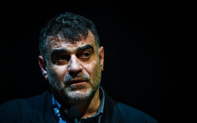Συνελήφθη ο δικηγόρος του Κώστα Βαξεβάνη Συνελήφθη ο δικηγόρος του Κώστα Βαξεβάνη