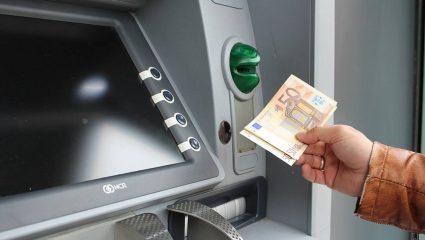 Οι 2 χρεώσεις που παίρνουν πίσω οι τράπεζες – Τι θα ισχύσει με το χαράτσι στο ebanking Οι 2 χρεώσεις που παίρνουν πίσω οι τράπεζες – Τι θα ισχύσει με το χαράτσι στο ebanking