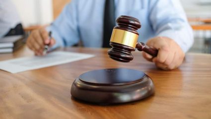 Πρωτοφανής απόφαση δικαστηρίου για τον βιασμό 14χρονης από πέντε άτομα Πρωτοφανής απόφαση δικαστηρίου για τον βιασμό 14χρονης από πέντε άτομα