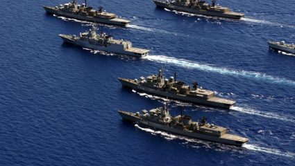 «Στείλτε το μισό στόλο στην Κρήτη»: Το νέο σχέδιο των Ενόπλων Δυνάμεων για να κάνουν αστακό την Κρήτη «Στείλτε το μισό στόλο στην Κρήτη»: Το νέο σχέδιο των Ενόπλων Δυνάμεων για να κάνουν αστακό την Κρήτη
