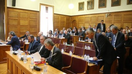 Οι βολεμένοι βουλευτές Οι βολεμένοι βουλευτές