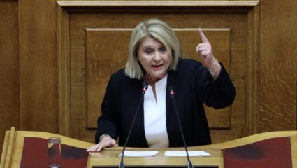 Καβγάς Βούλτεψη με Πολάκη Καβγάς Βούλτεψη με Πολάκη