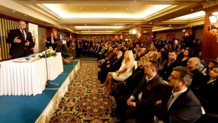 Κι άλλη βασιλόπιτα αξίας 12.000 ευρώ! Κι άλλη βασιλόπιτα αξίας 12.000 ευρώ!