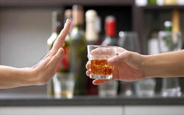 Μετά τον αντικαπνιστικό νόμο, «φρένο» και στο αλκοόλ;