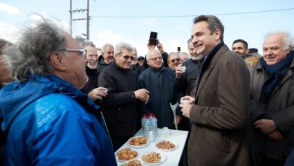 Στον Ομαλό για σκι και γίδα βραστή ο Κυριάκος Στον Ομαλό για σκι και γίδα βραστή ο Κυριάκος