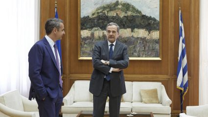 Ο αρχηγός του κόμματος που έρχεται να τρυπήσει τη ΝΔ από δεξιά Ο αρχηγός του κόμματος που έρχεται να τρυπήσει τη ΝΔ από δεξιά