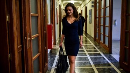 Συζητήθηκε η… μεταγραφή της Έφης Αχτσιόγλου Συζητήθηκε η… μεταγραφή της Έφης Αχτσιόγλου