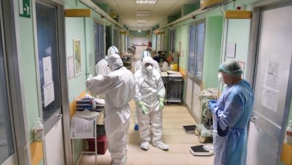 Αντίδραση-εξπρές: Έτσι «απαντάει» η Ελλάδα στον κορωνοϊό (pic) Αντίδραση-εξπρές: Έτσι «απαντάει» η Ελλάδα στον κορωνοϊό (pic)