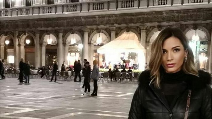 Δικαστικά κινείται η Ελληνίδα οικονομολόγος που διέσυραν διαδικτυακά εν μέσω κορωνοϊού Δικαστικά κινείται η Ελληνίδα οικονομολόγος που διέσυραν διαδικτυακά εν μέσω κορωνοϊού