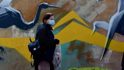 Δημοσκόπηση: Οι μισοί Έλληνες πιστεύουν ότι θα κολλήσουν κορωνοϊό Δημοσκόπηση: Οι μισοί Έλληνες πιστεύουν ότι θα κολλήσουν κορωνοϊό