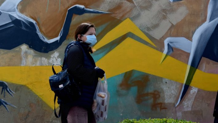 Δημοσκόπηση: Οι μισοί Έλληνες πιστεύουν ότι θα κολλήσουν κορωνοϊό Δημοσκόπηση: Οι μισοί Έλληνες πιστεύουν ότι θα κολλήσουν κορωνοϊό
