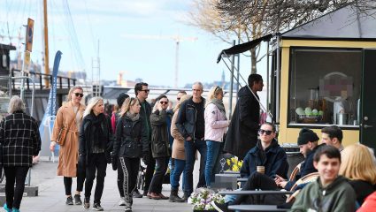 Κατέρρευσε η ανοσία της αγέλης: Ο θλιβερός απολογισμός του σουηδικού μοντέλου Κατέρρευσε η ανοσία της αγέλης: Ο θλιβερός απολογισμός του σουηδικού μοντέλου