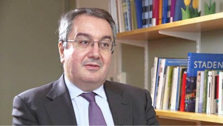 Εν μέσω πανδημίας: Η φωτό-ντροπή που έβγαλε απ’ τα ρούχα του τον Ηλία Μόσιαλο (Pic) Εν μέσω πανδημίας: Η φωτό-ντροπή που έβγαλε απ’ τα ρούχα του τον Ηλία Μόσιαλο (Pic)