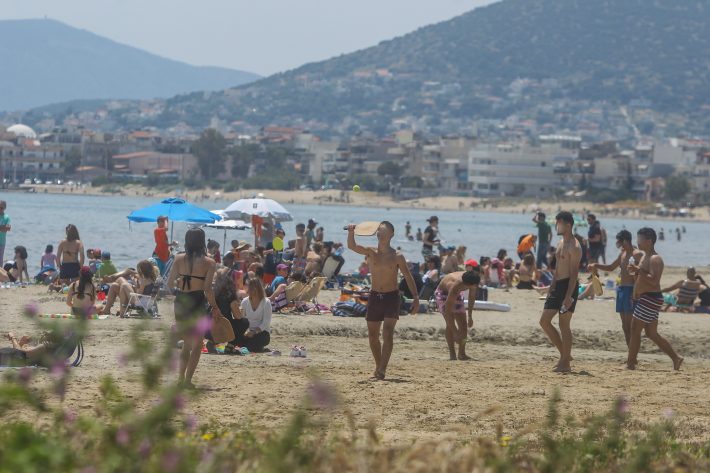 Ο καθηγητής Σύψας κρούει τον κώδωνα: «Θα μας βγουν ξινές αυτές οι εικόνες»