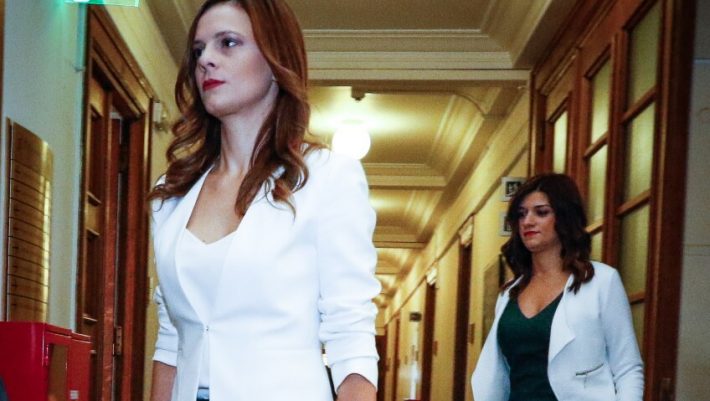 Αντιπαράθεση… γένους θηλυκού στα ενδότερα του ΣΥΡΙΖΑ Αντιπαράθεση… γένους θηλυκού στα ενδότερα του ΣΥΡΙΖΑ