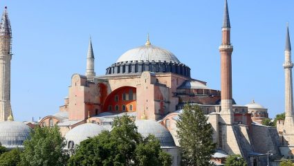 Το μπαλάκι στον Ερντογάν για την Αγία Σοφία Το μπαλάκι στον Ερντογάν για την Αγία Σοφία