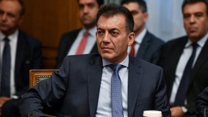 Σε αφίσα πρέπει να επιδεικνύουν οι επαγγελματίες την αποζημίωση της περιόδου της καραντίνας Σε αφίσα πρέπει να επιδεικνύουν οι επαγγελματίες την αποζημίωση της περιόδου της καραντίνας
