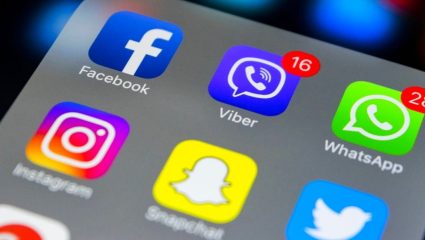 Νέος socialιστικός «εμφύλιος»! Στα άκρα Viber και Facebook Νέος socialιστικός «εμφύλιος»! Στα άκρα Viber και Facebook