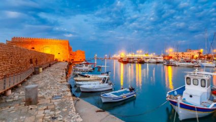 Δεν ξανάγινε: Άδειο από τουρίστες το πιο τουριστικό μέρος της Κρήτης Δεν ξανάγινε: Άδειο από τουρίστες το πιο τουριστικό μέρος της Κρήτης