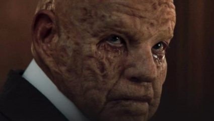 «Γονάτισε» μέχρι και ο Adam: Το βίντεο του DARK που… εξηγεί πολλά «Γονάτισε» μέχρι και ο Adam: Το βίντεο του DARK που… εξηγεί πολλά