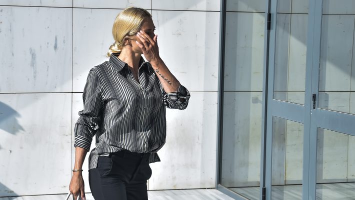 Δίκη για τη δολοφονία Μακρή: Η συγκλονιστική κατάθεση της Β. Καρύδα Δίκη για τη δολοφονία Μακρή: Η συγκλονιστική κατάθεση της Β. Καρύδα