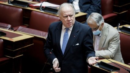Ανατριχίλα με την αποκάλυψη Κατρούγκαλου για το σοβαρό πρόβλημα υγείας του Ανατριχίλα με την αποκάλυψη Κατρούγκαλου για το σοβαρό πρόβλημα υγείας του