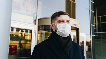 Ινδονησία: Η απίθανη τιμωρία στους αρνητές της μάσκας Ινδονησία: Η απίθανη τιμωρία στους αρνητές της μάσκας