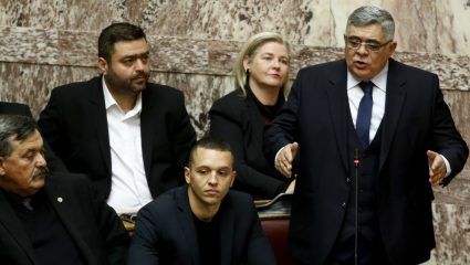 Χρυσή Αυγή: Πώς ο νέος ποινικός κώδικας επιτρέπει στους καταδικασθέντες να είναι ξανά υποψήφιοι Χρυσή Αυγή: Πώς ο νέος ποινικός κώδικας επιτρέπει στους καταδικασθέντες να είναι ξανά υποψήφιοι