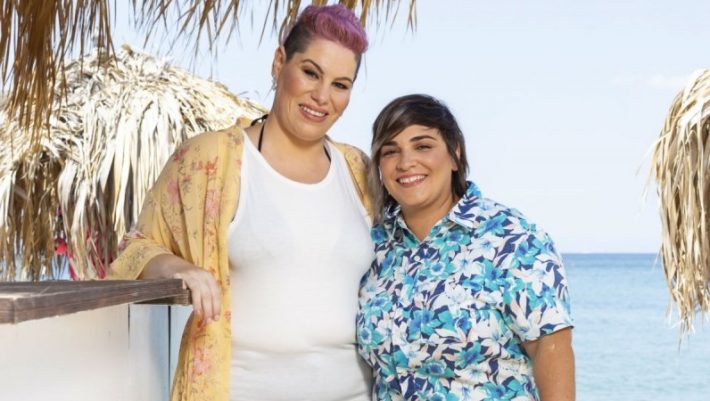 «Γι' αυτό έφυγα»: H σύζυγος της Ντέμης του MasterChef απαντά για τον ξαφνικό χωρισμό τους (Vid) «Γι' αυτό έφυγα»: H σύζυγος της Ντέμης του MasterChef απαντά για τον ξαφνικό χωρισμό τους (Vid)